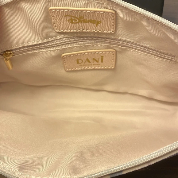 Danielle Nicole Minnie Mouse handbag - Picture 8 of 9